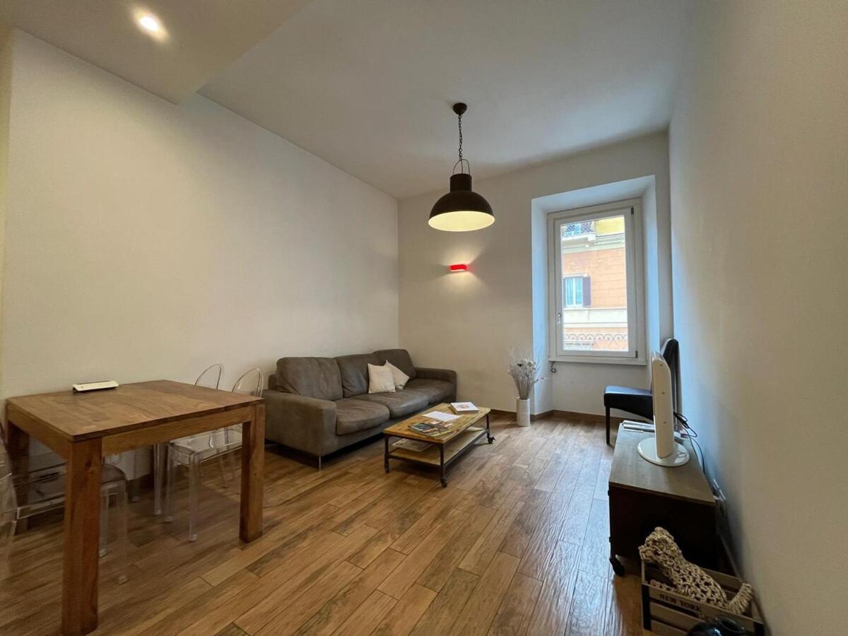 La Dolce Vita - Luxury Colosseum Boutique Apartment Rom Exterior foto