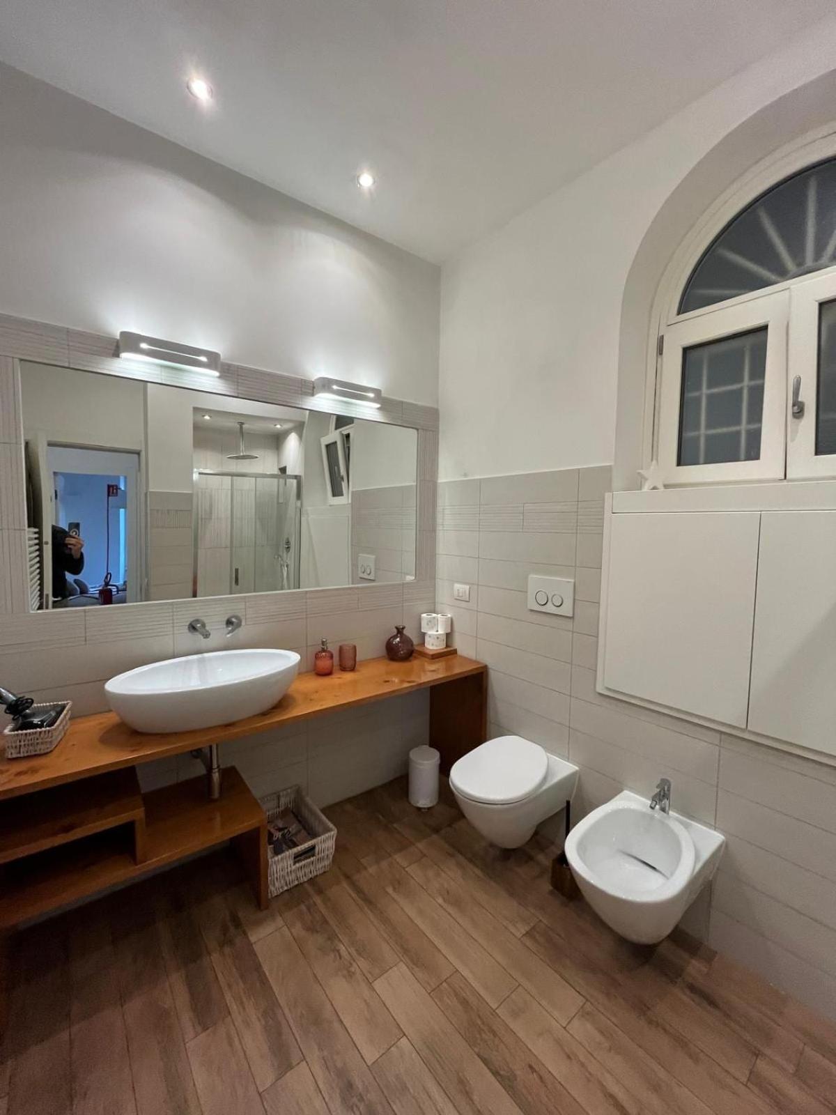 La Dolce Vita - Luxury Colosseum Boutique Apartment Rom Exterior foto
